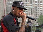 Chris Brown treats plaza fans like ‘Fine China’